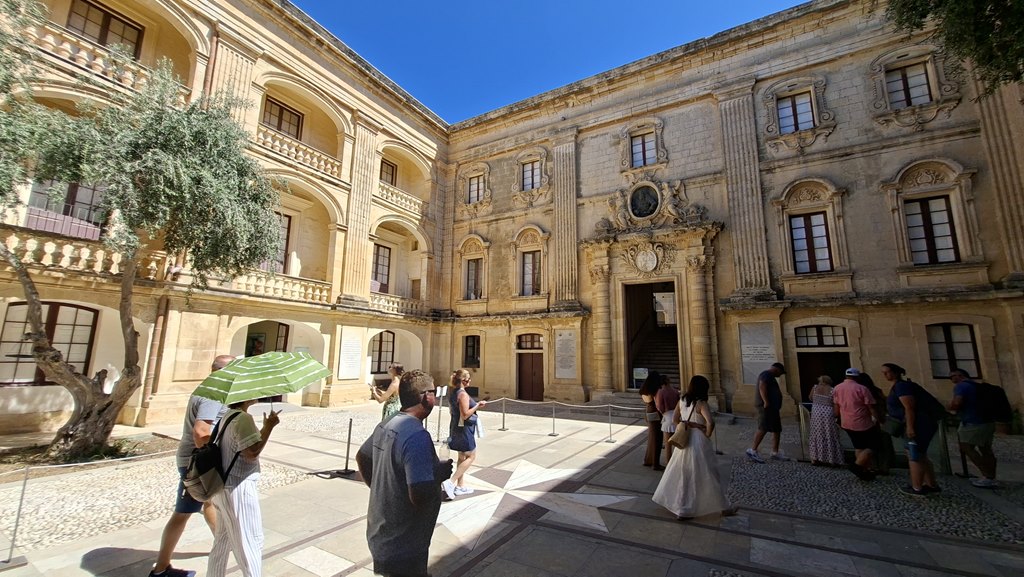 20250917 125948 (Copy)